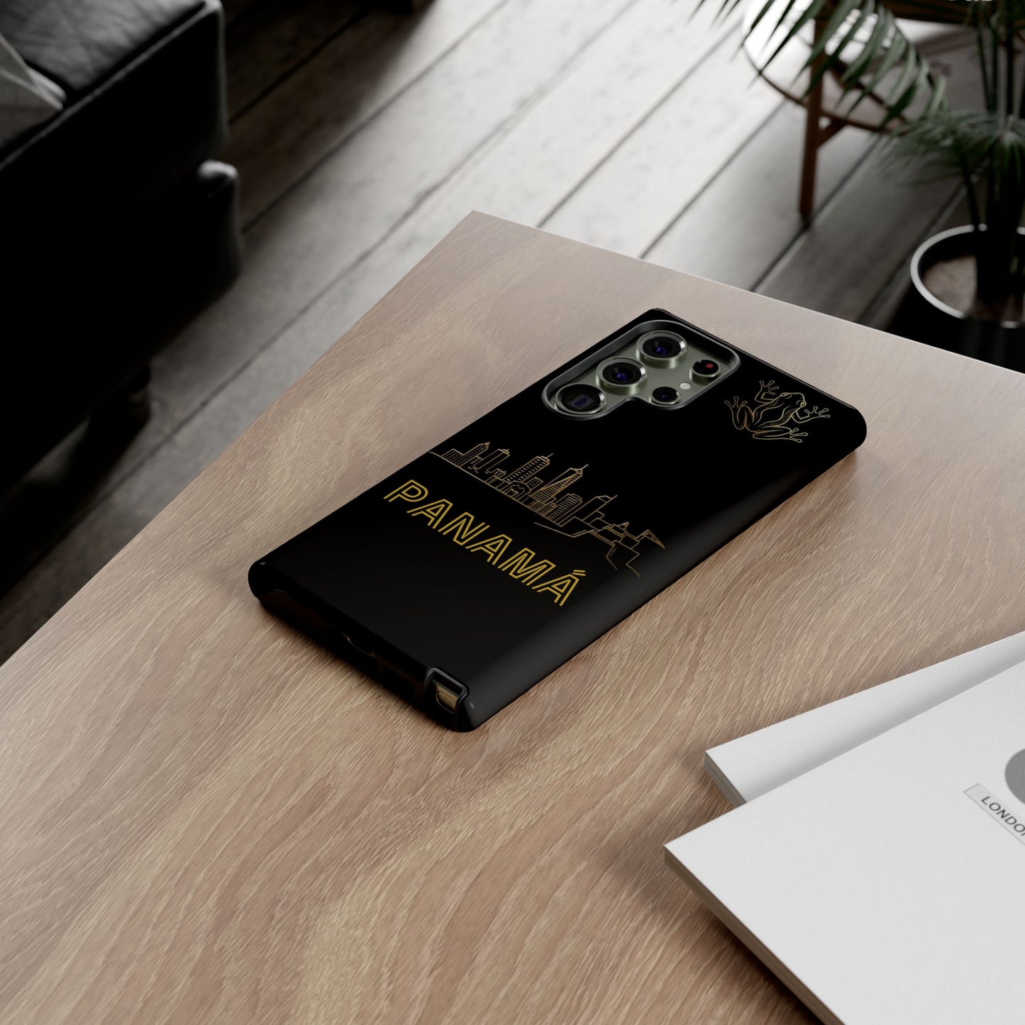 Panamá Skyline Tough Phone Case in black