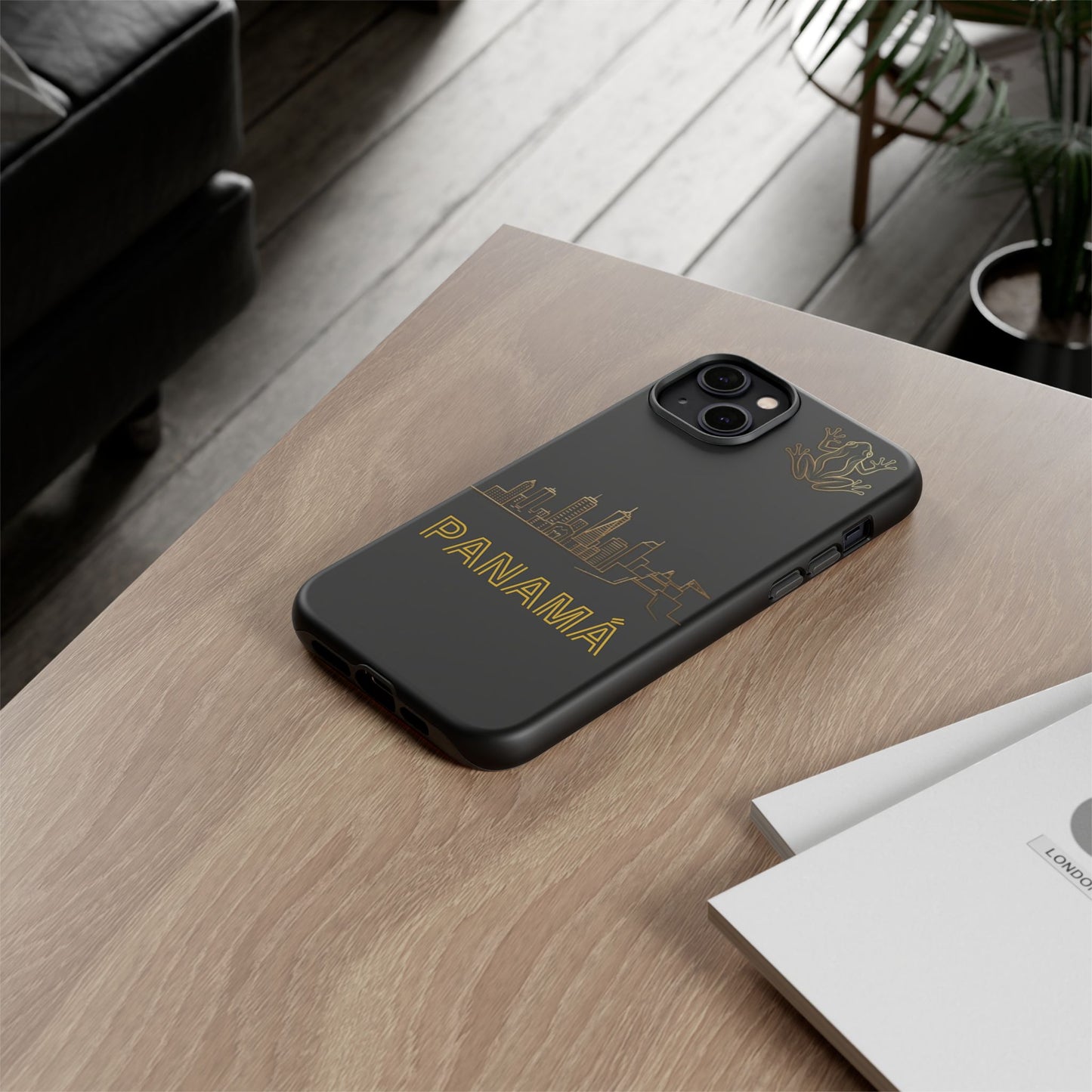 Panamá Skyline Tough Phone Case in black